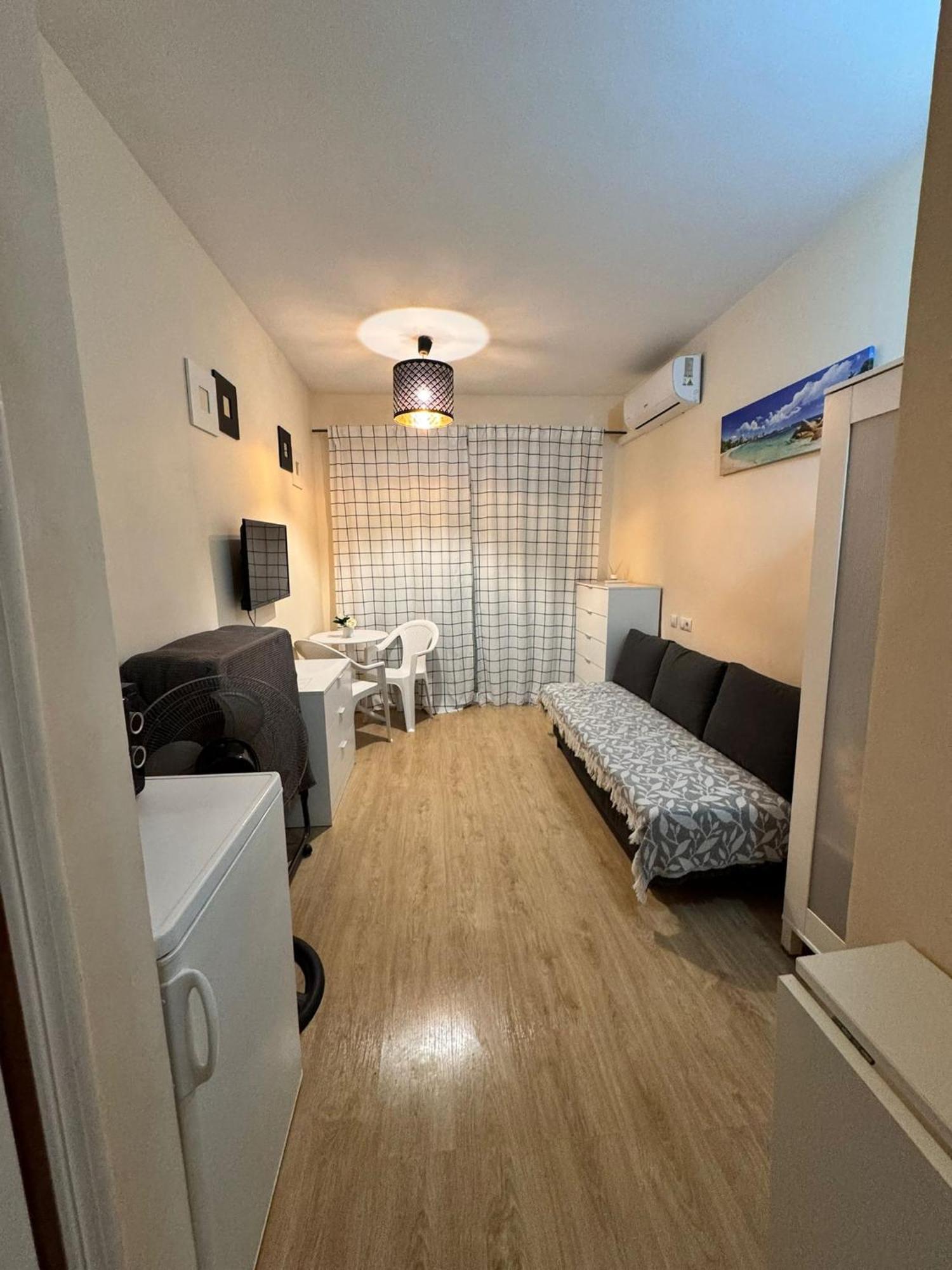 A 200m De La Playa Locos Apartment *